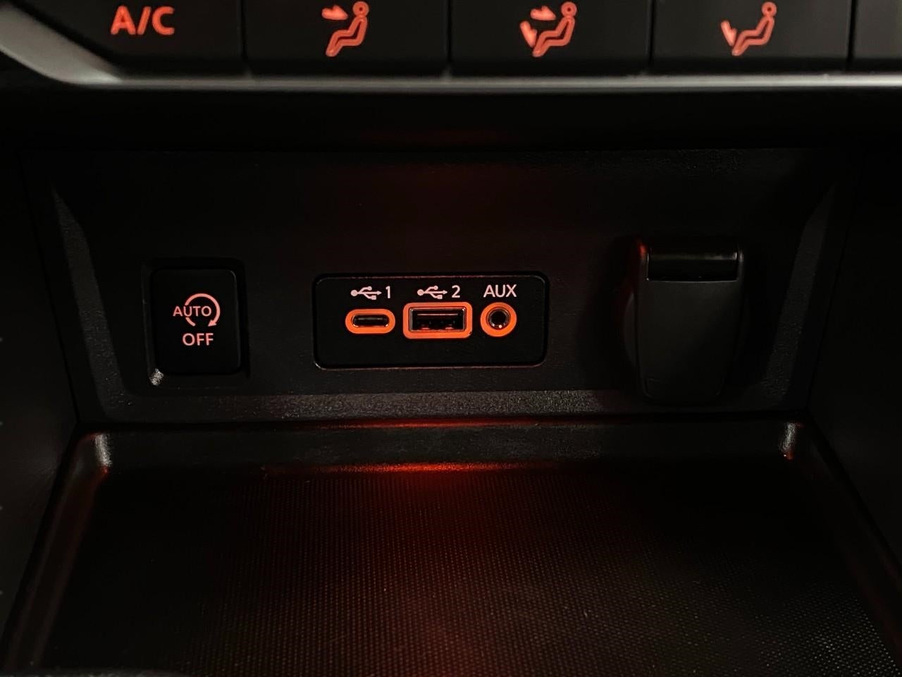 2025 Nissan Sentra SV CVT