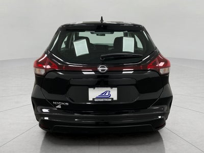 2023 Nissan Kicks S