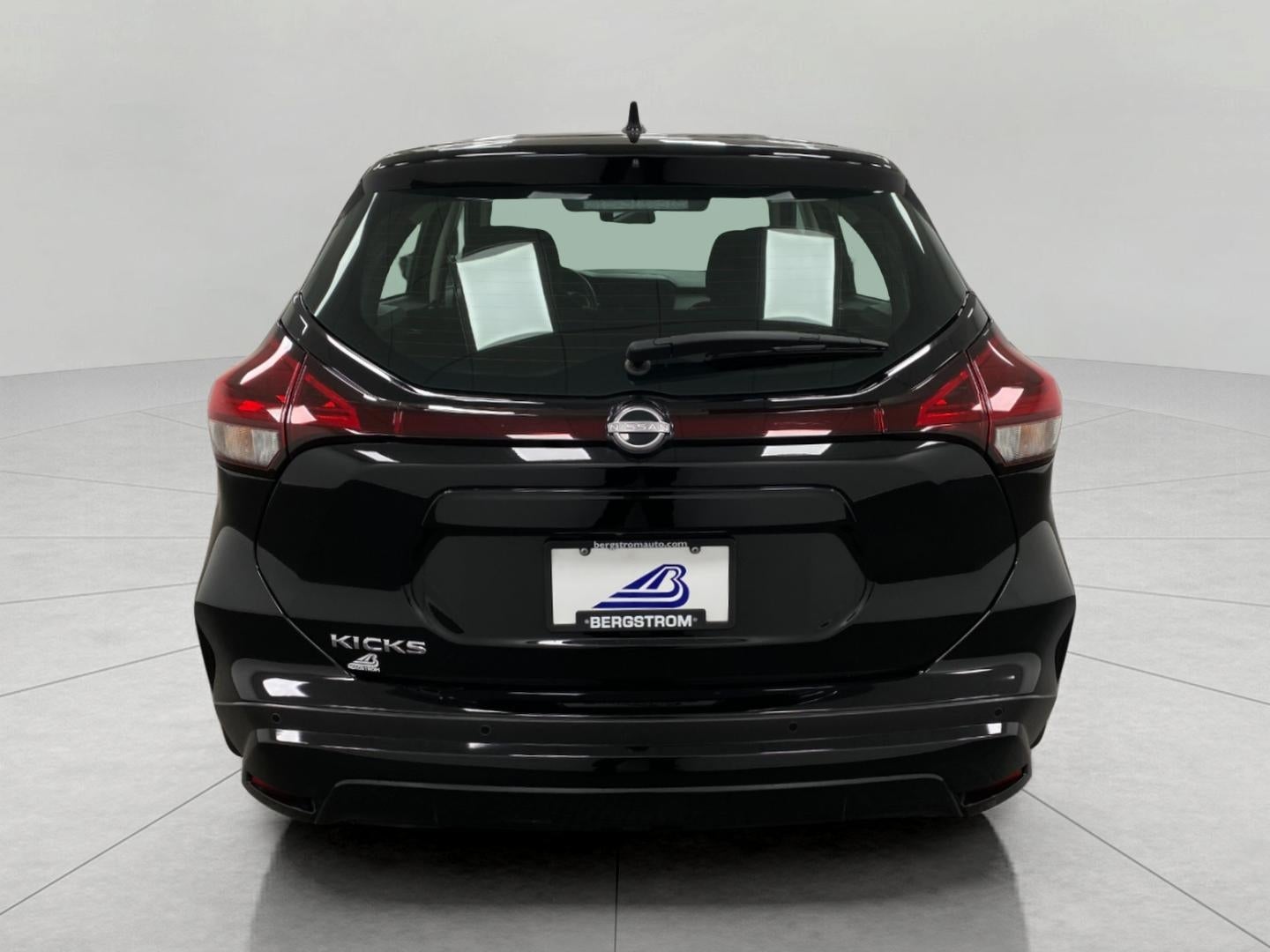 2023 Nissan Kicks S