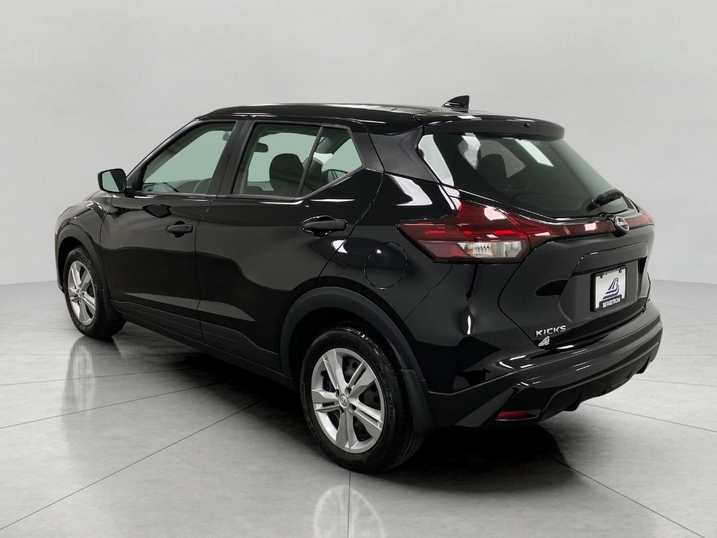 2023 Nissan Kicks S