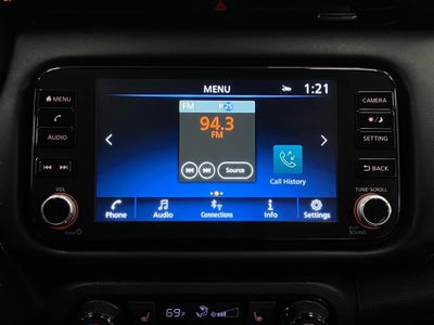 2024 Nissan Kicks SR