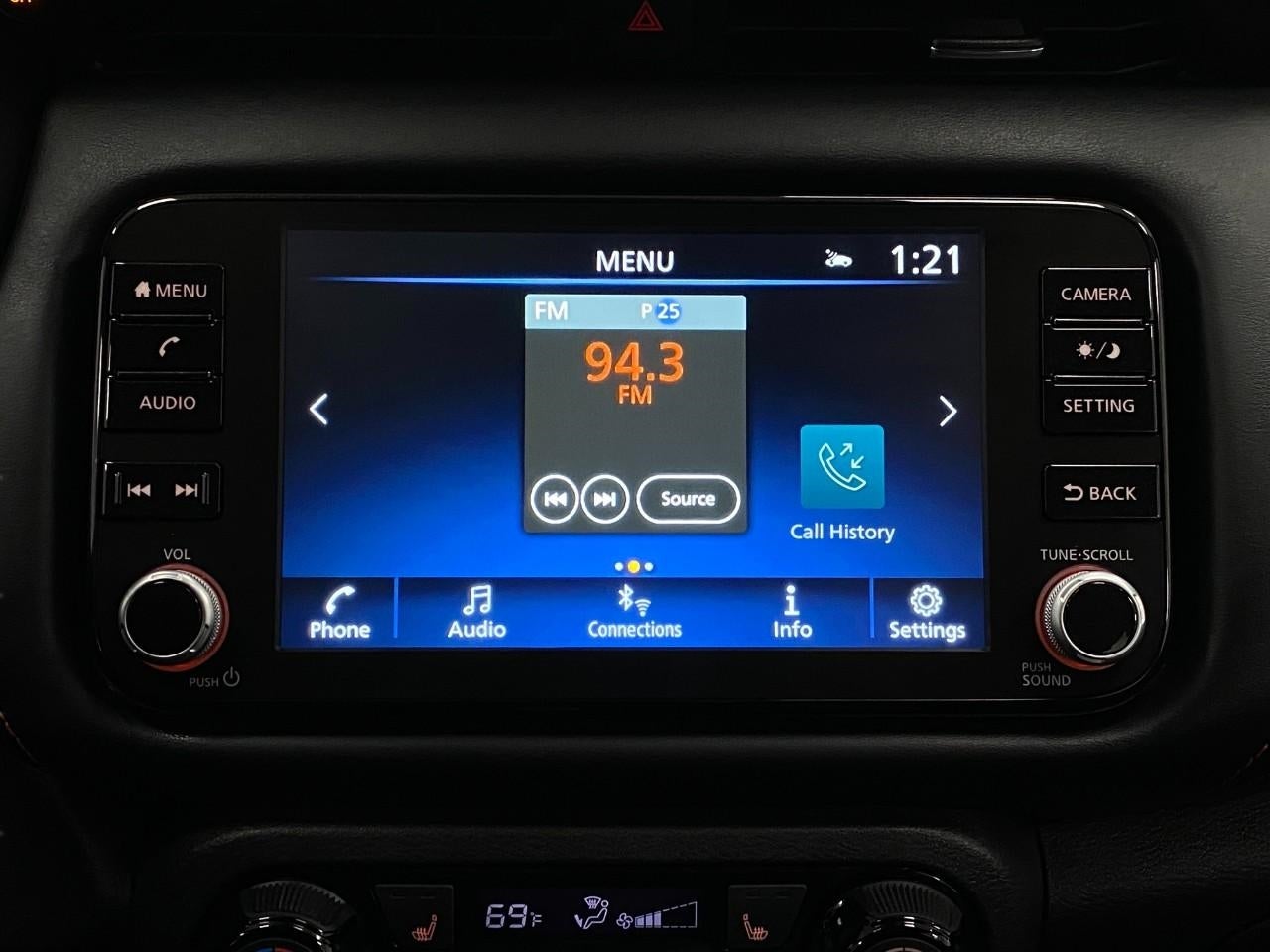 2024 Nissan Kicks SR