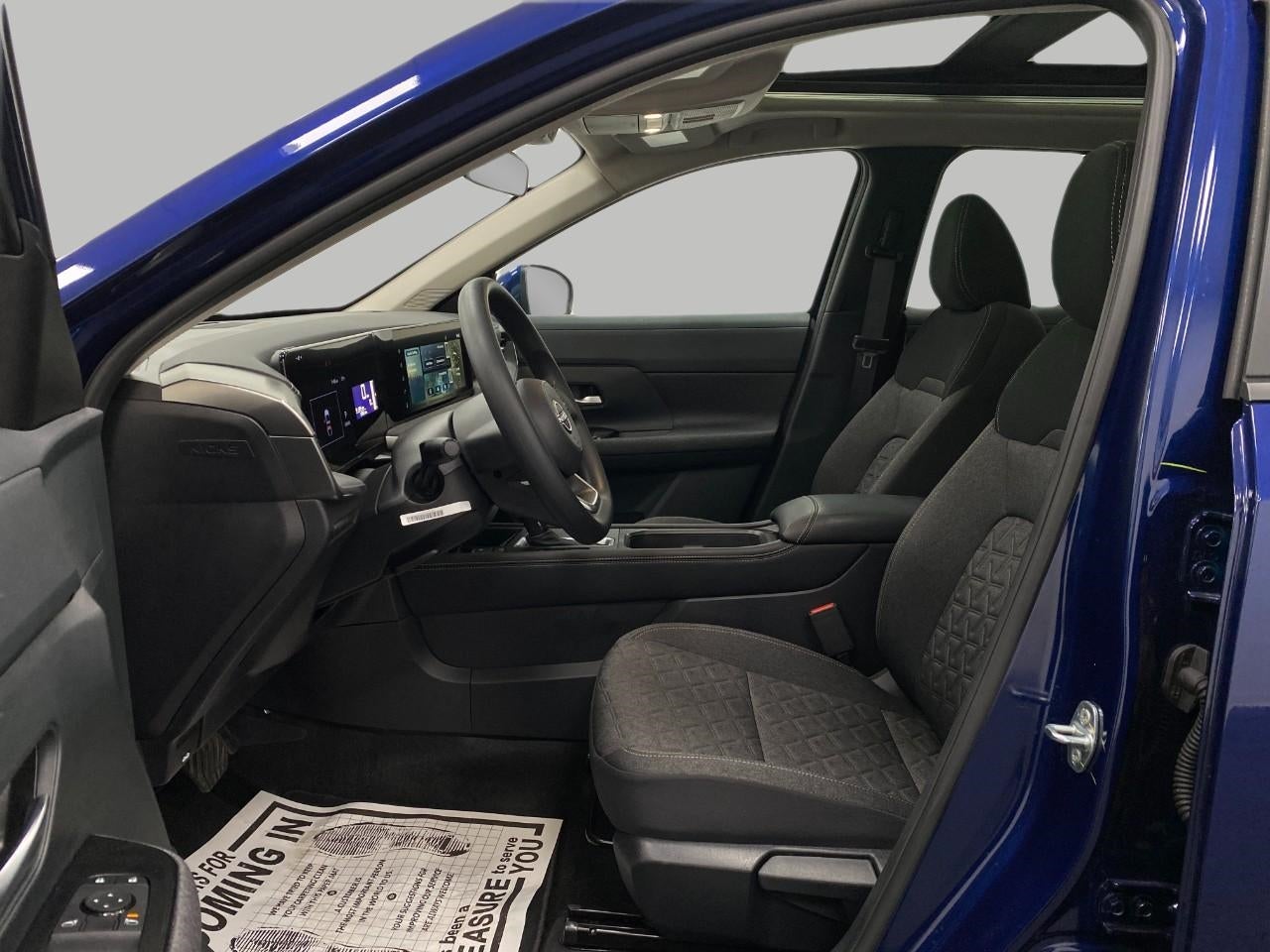 2025 Nissan Kicks SV