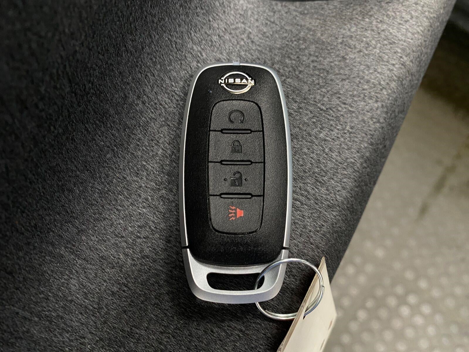 2027 Nissan Kicks SV