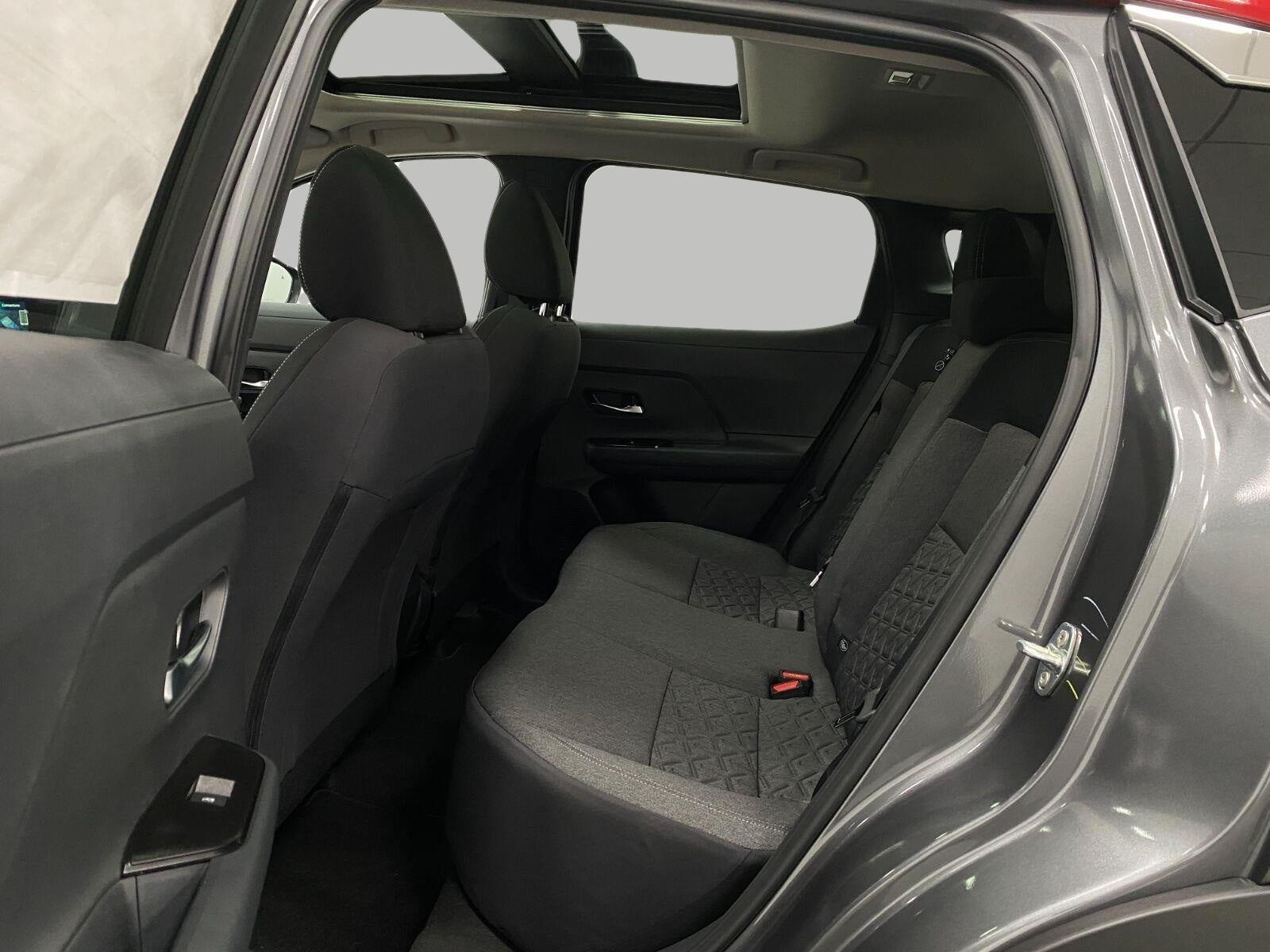 2027 Nissan Kicks SV AWD
