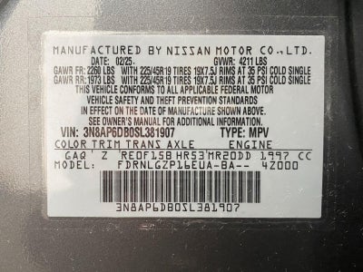 2025 Nissan Kicks SR