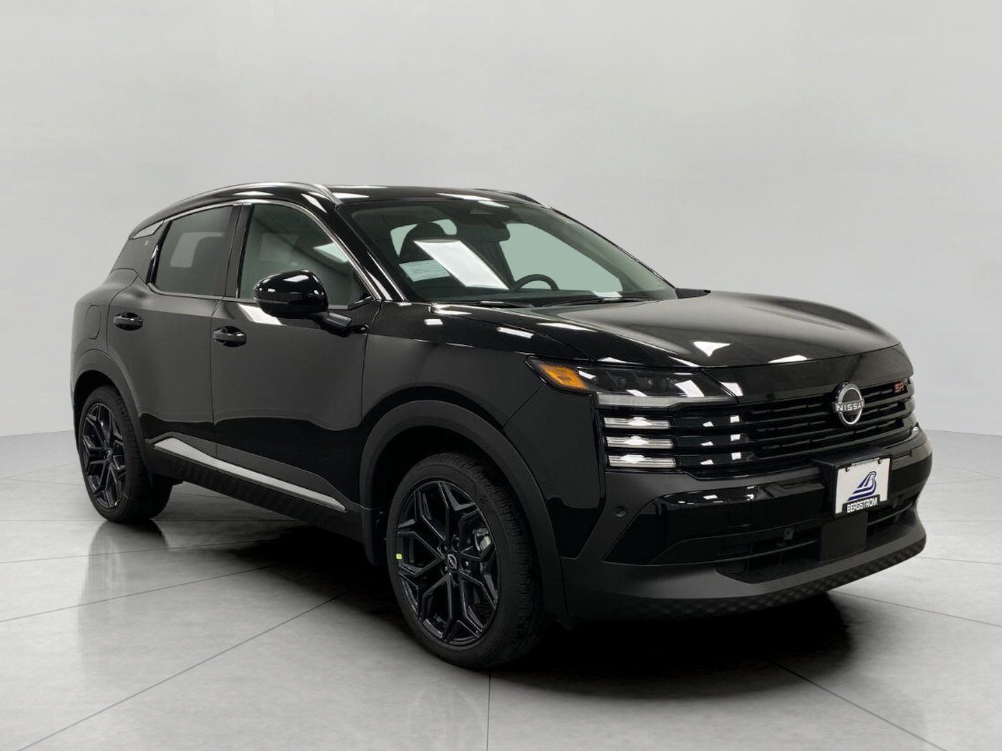 2027 Nissan Kicks SR