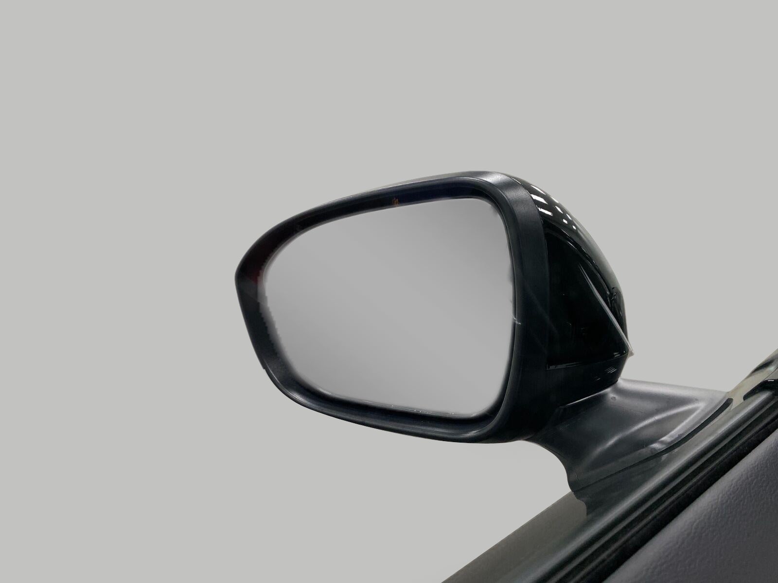 2027 Nissan Kicks SR