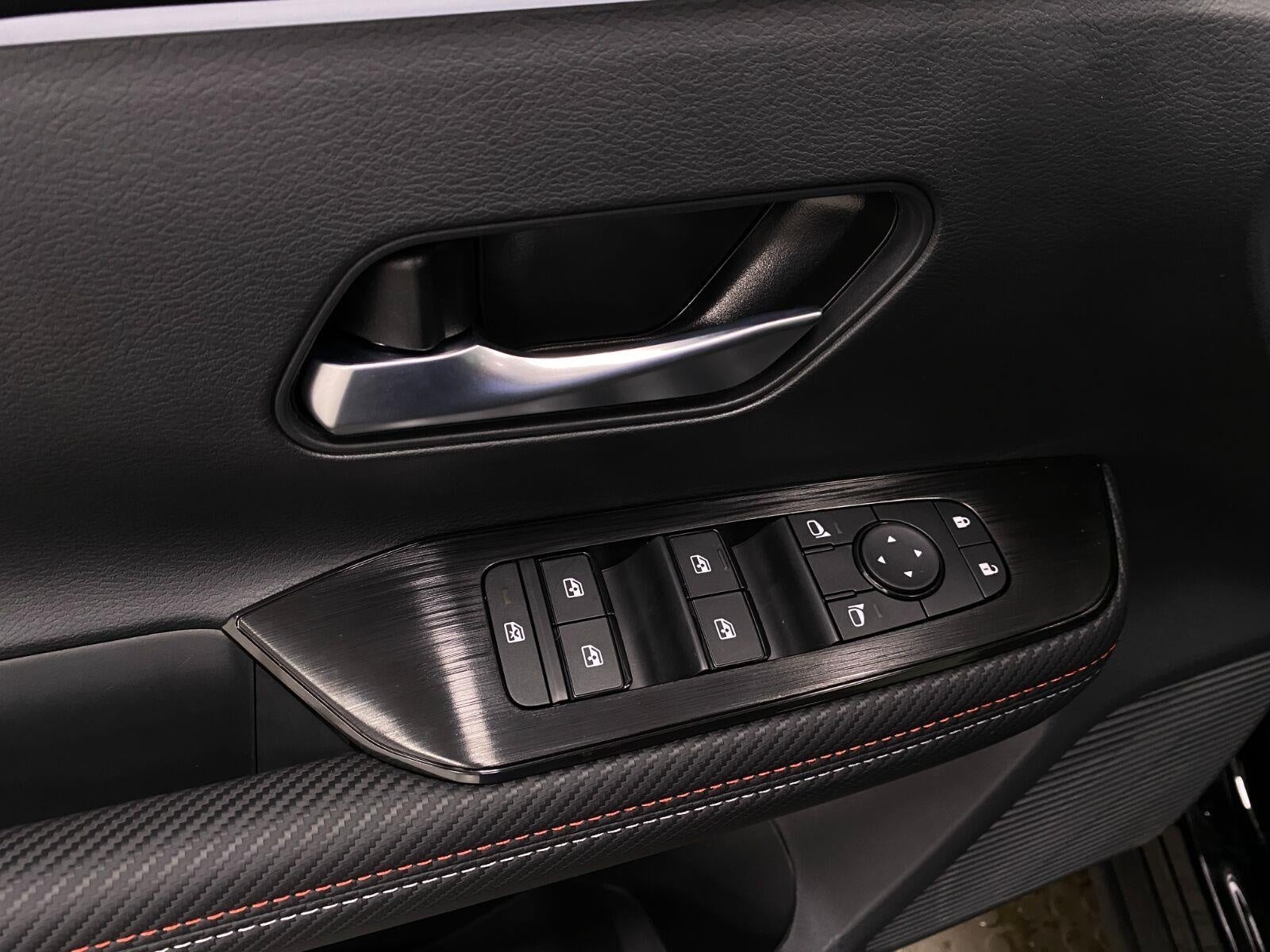 2027 Nissan Kicks SR