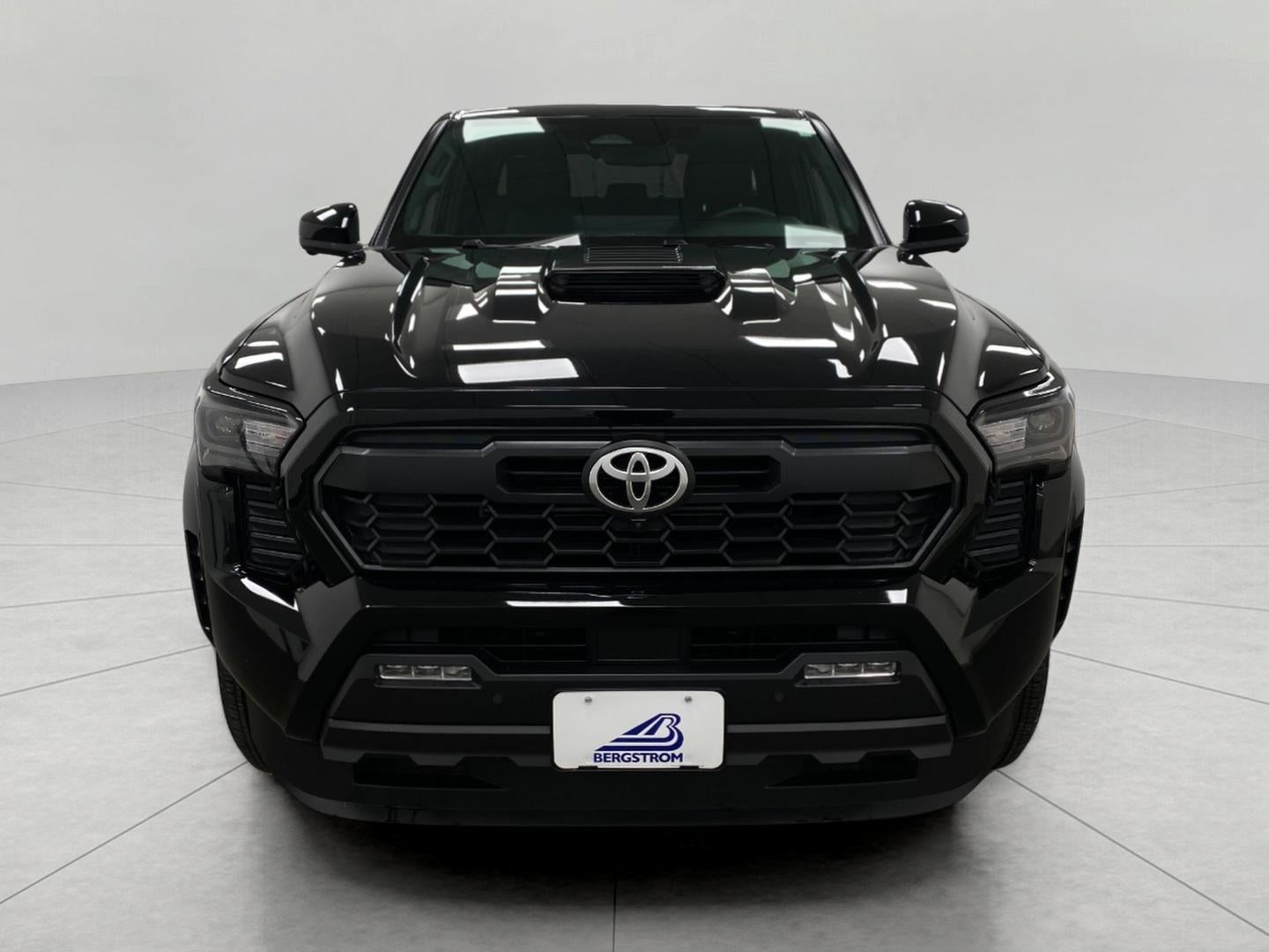 2024 Toyota Tacoma 4WD TRD Sport Double Cab 5' Bed AT