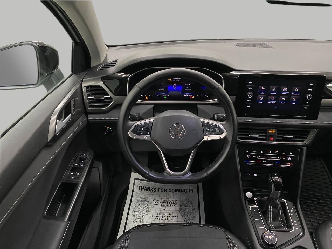 2025 Volkswagen Taos SE Black 4MOTION