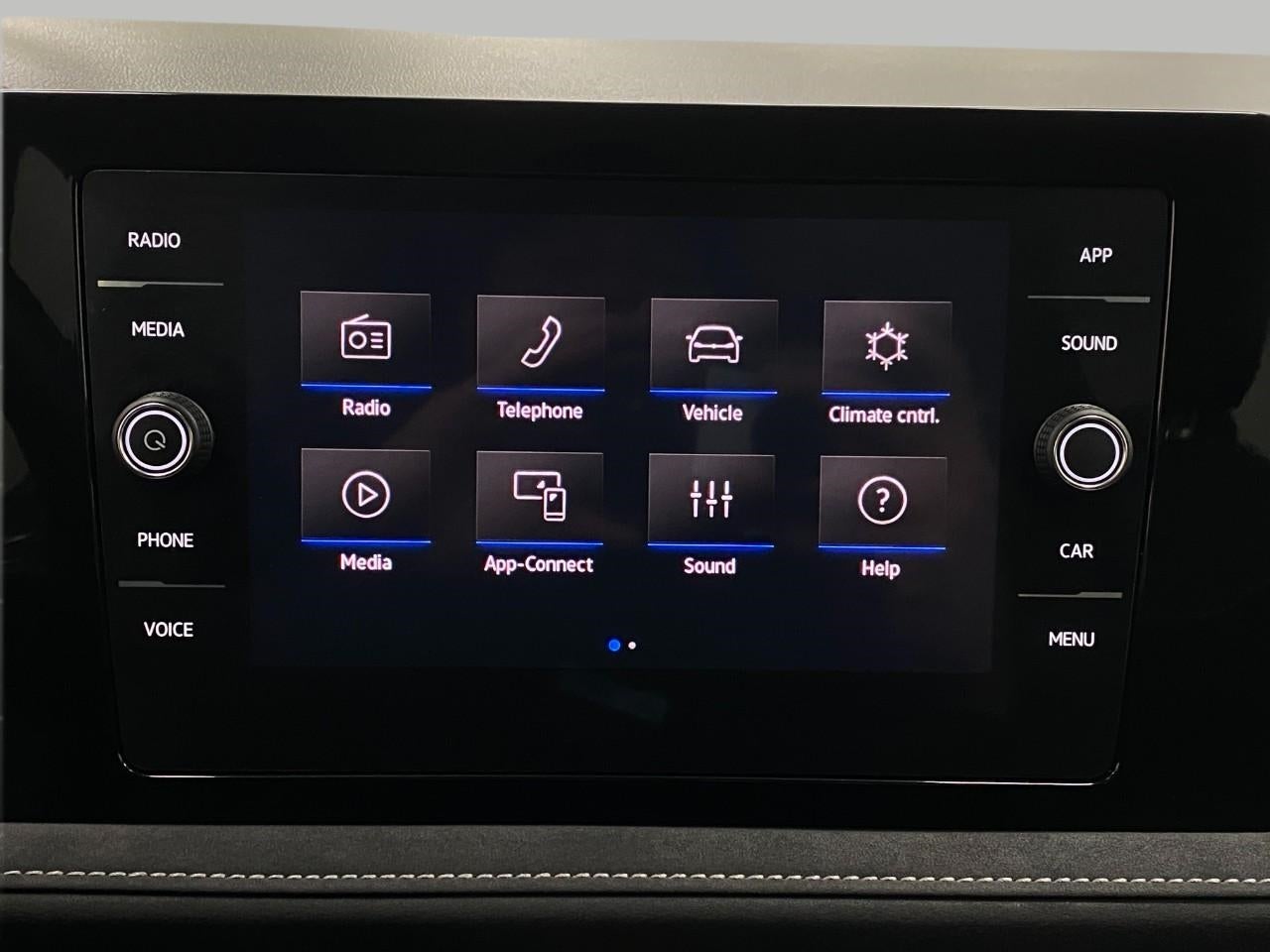 2025 Volkswagen Taos SE Black 4MOTION