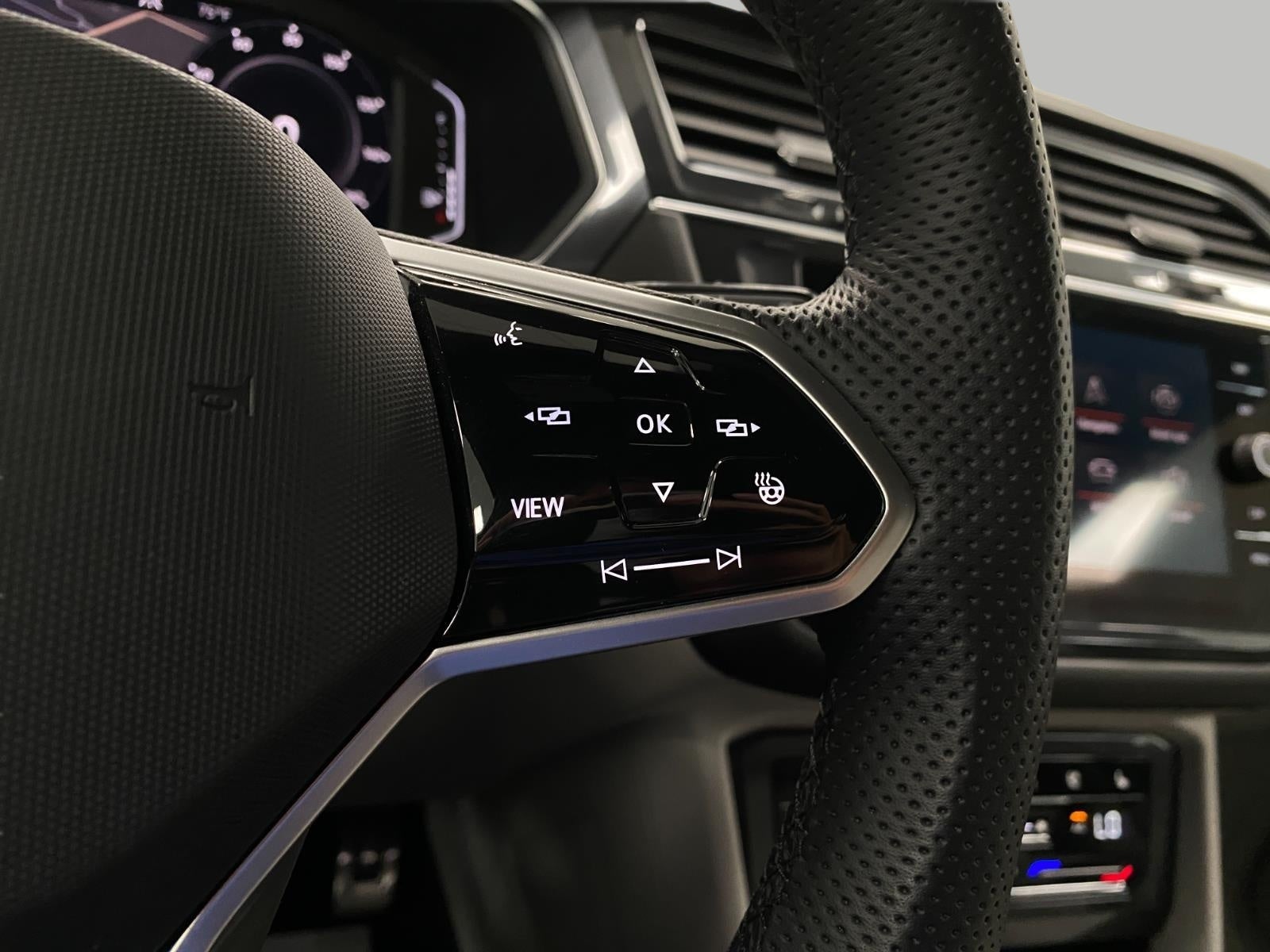 2024 Volkswagen Tiguan 2.0T SEL R-Line 4MOTION