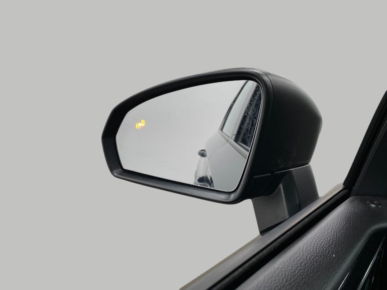 2025 Volkswagen Taos S 4MOTION