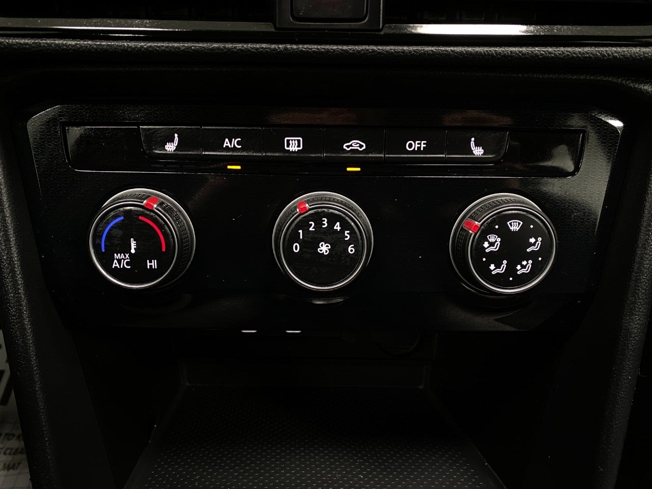 2025 Volkswagen Taos S 4MOTION