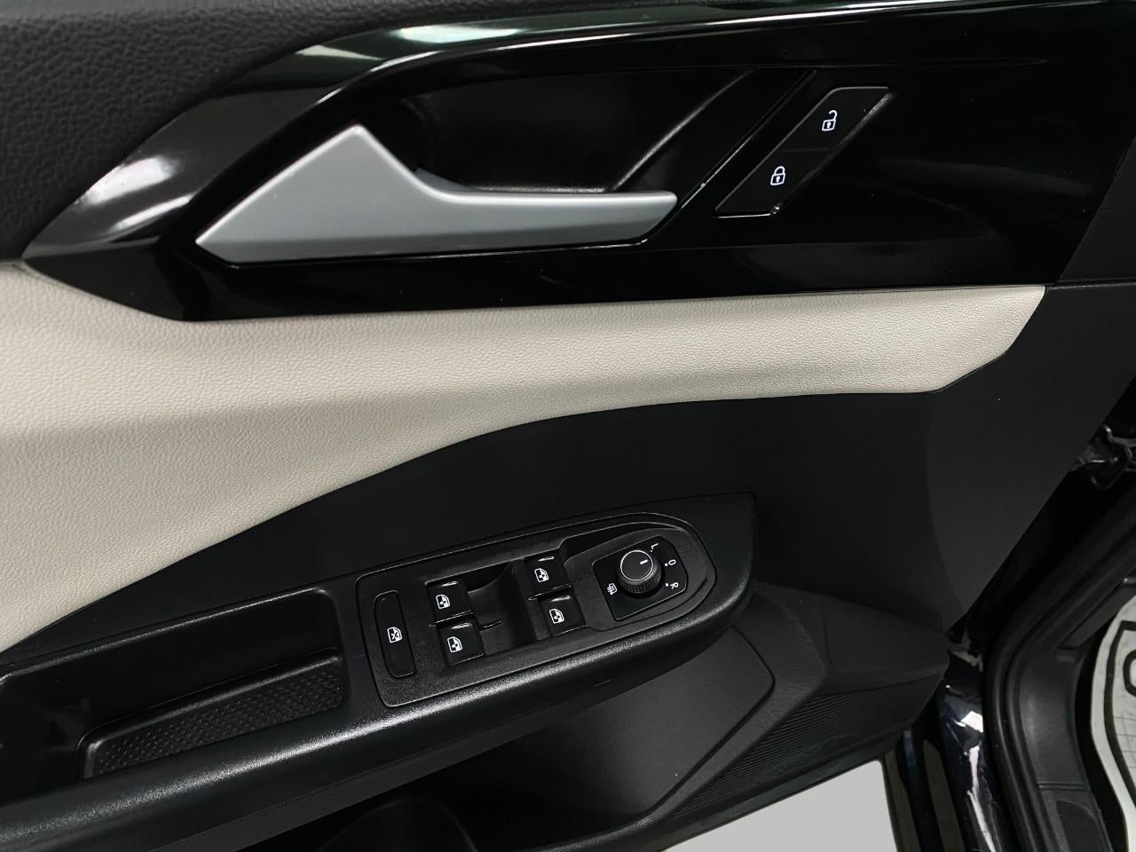 2025 Volkswagen Taos S 4MOTION