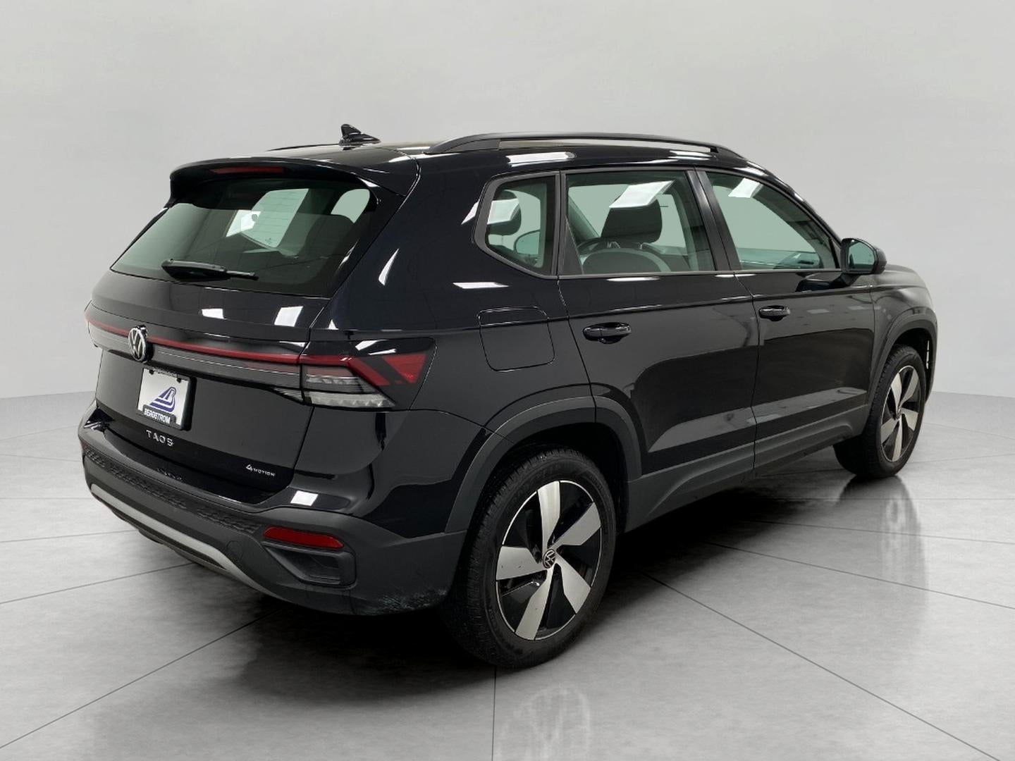 2025 Volkswagen Taos S 4MOTION