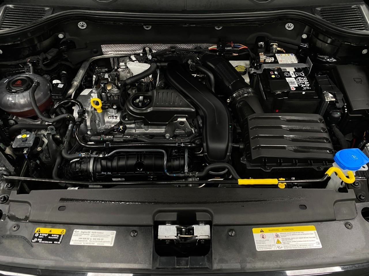 2025 Volkswagen Taos SE 4MOTION