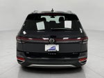 2025 Volkswagen Taos SE 4MOTION
