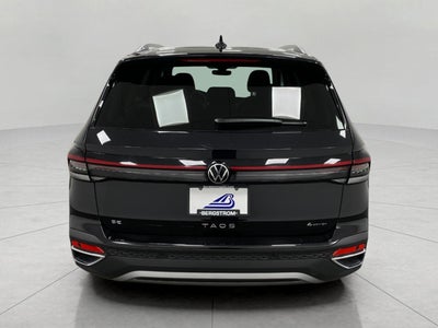 2025 Volkswagen Taos SE 4MOTION