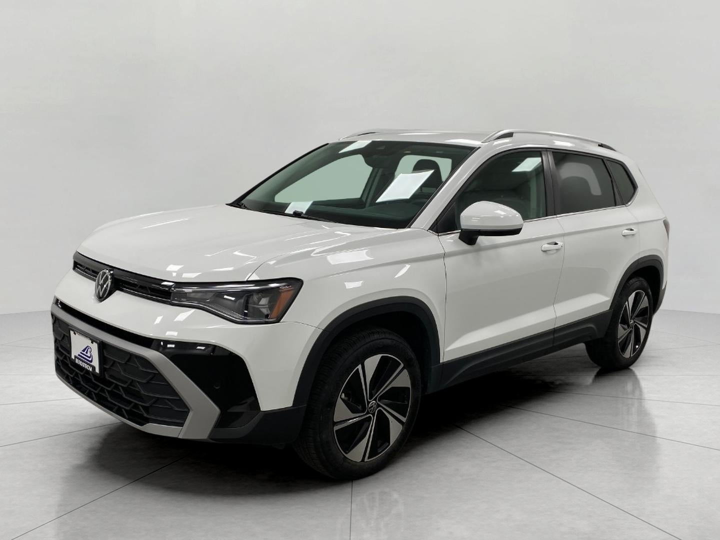 2025 Volkswagen Taos SE 4MOTION