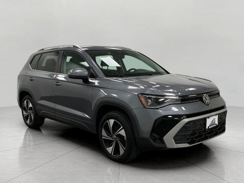 2025 Volkswagen Taos SE 4MOTION