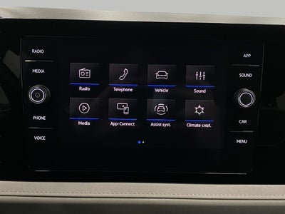 2025 Volkswagen Taos SE 4MOTION