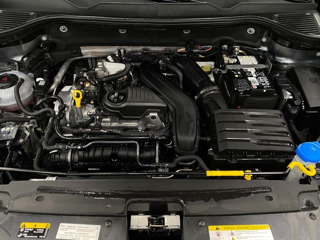 2025 Volkswagen Taos SE 4MOTION