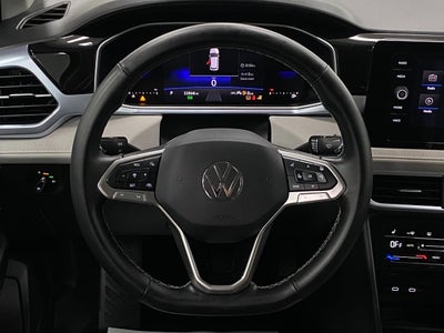 2025 Volkswagen Taos SE 4MOTION