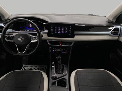 2025 Volkswagen Taos SE 4MOTION