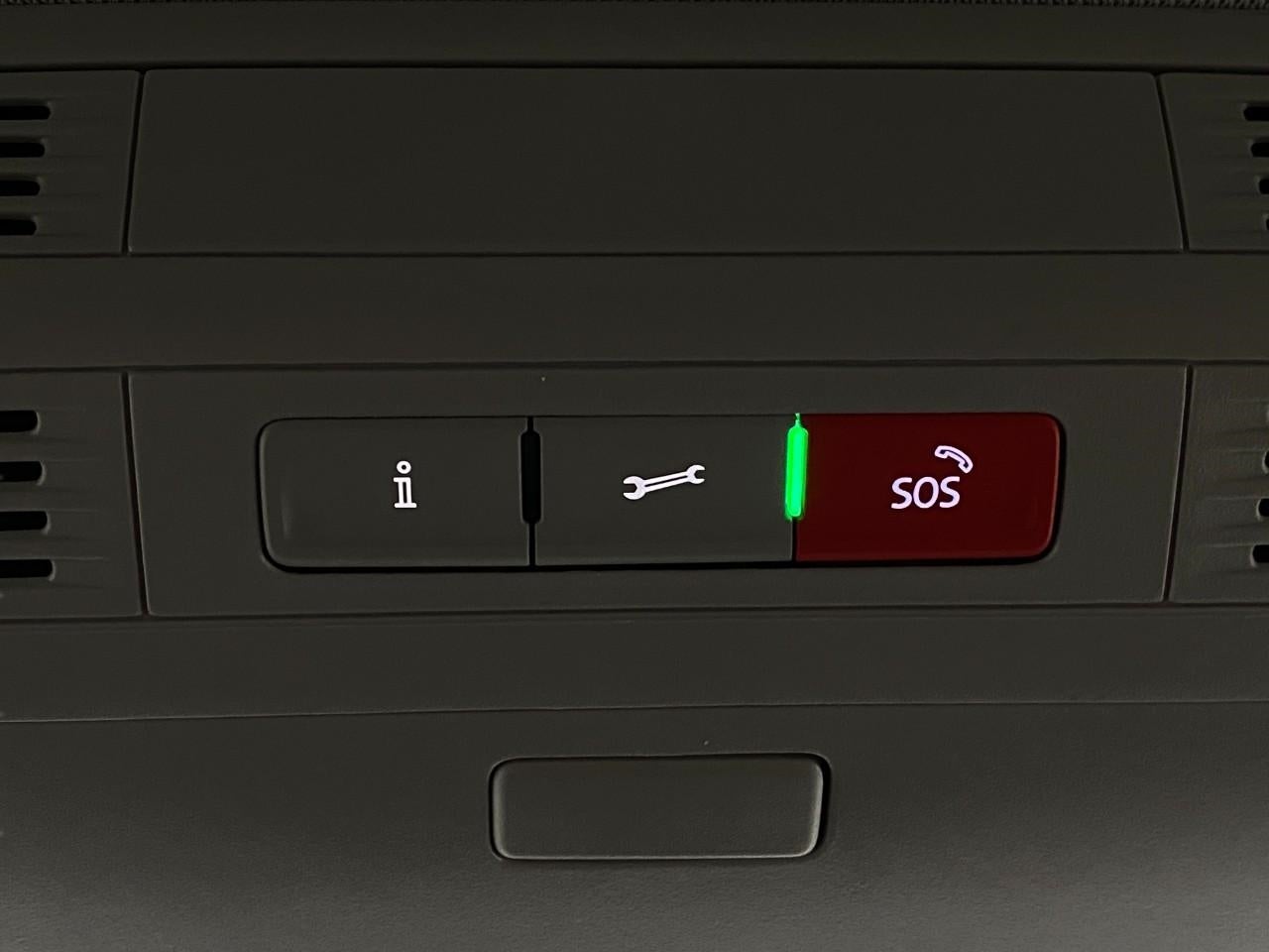 2025 Volkswagen Taos SE 4MOTION