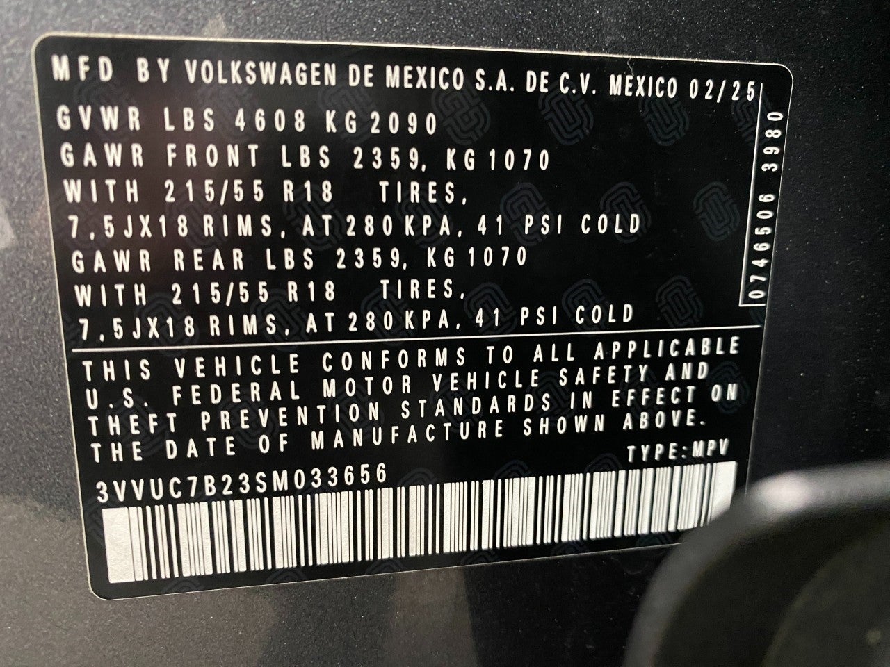 2025 Volkswagen Taos SE 4MOTION