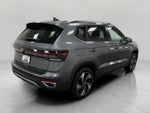 2025 Volkswagen Taos SE 4MOTION