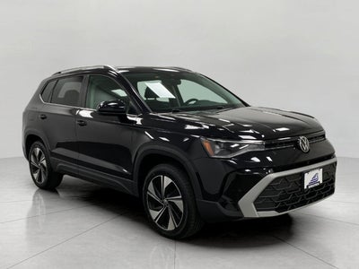 2025 Volkswagen Taos SE 4MOTION