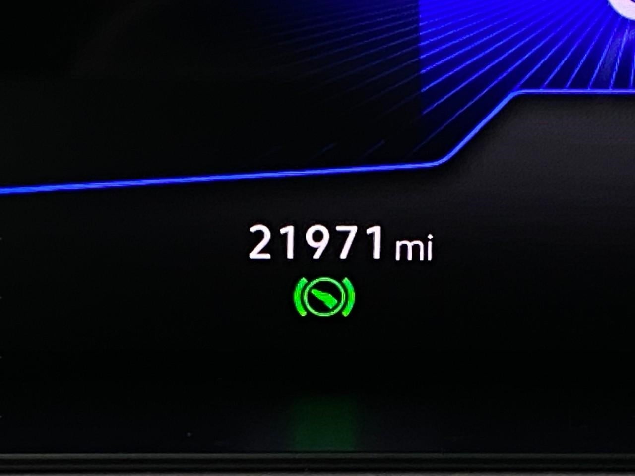 2025 Volkswagen Taos SE 4MOTION