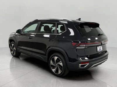 2025 Volkswagen Taos SE 4MOTION
