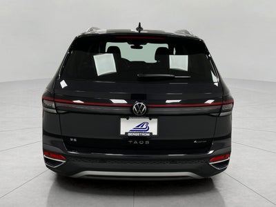 2025 Volkswagen Taos SE 4MOTION