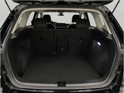 2025 Volkswagen Taos SE 4MOTION