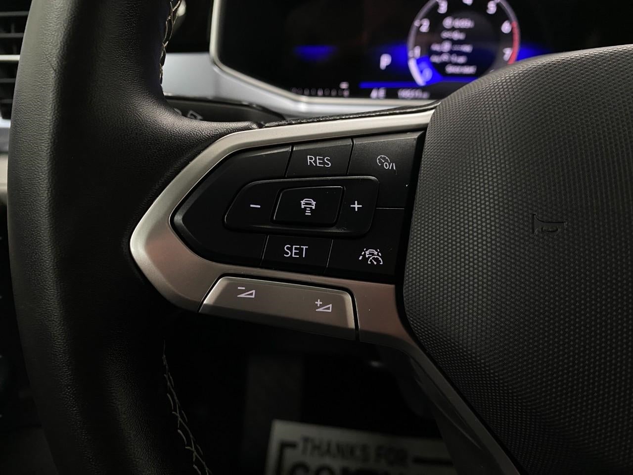 2025 Volkswagen Taos SE 4MOTION