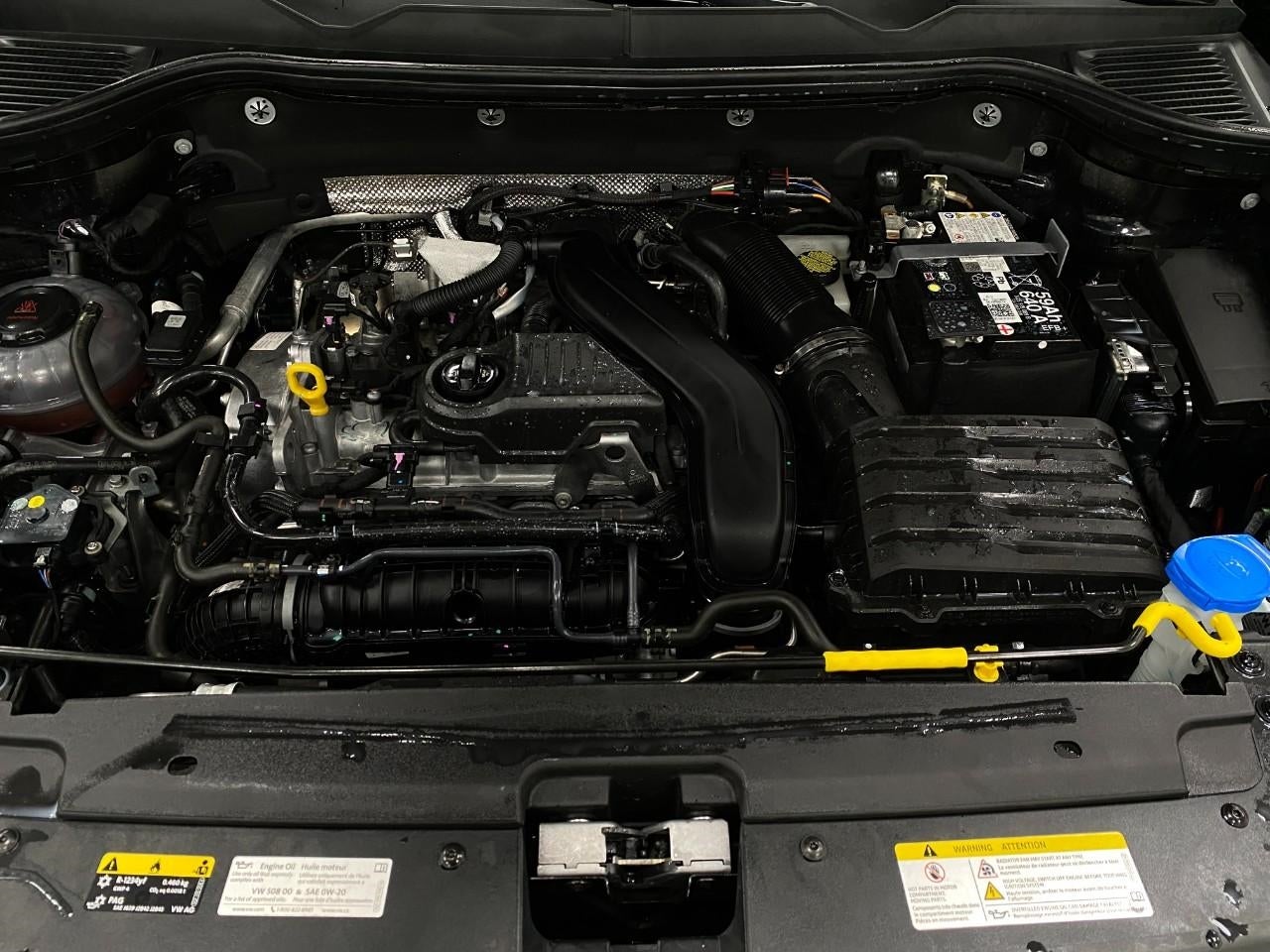 2025 Volkswagen Taos SE 4MOTION