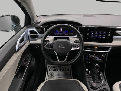 2025 Volkswagen Taos SE 4MOTION
