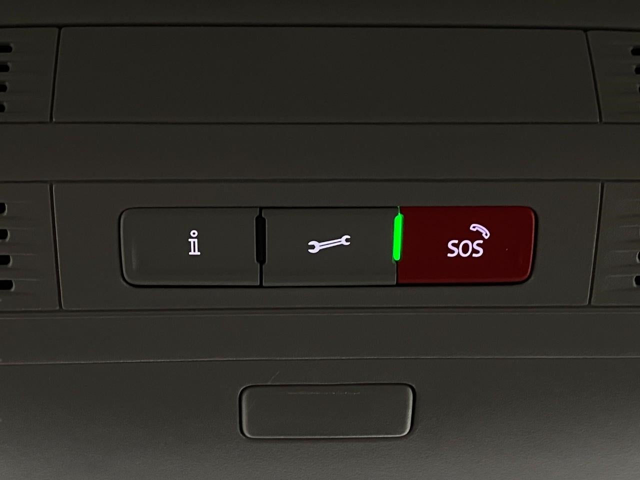 2025 Volkswagen Taos SE 4MOTION