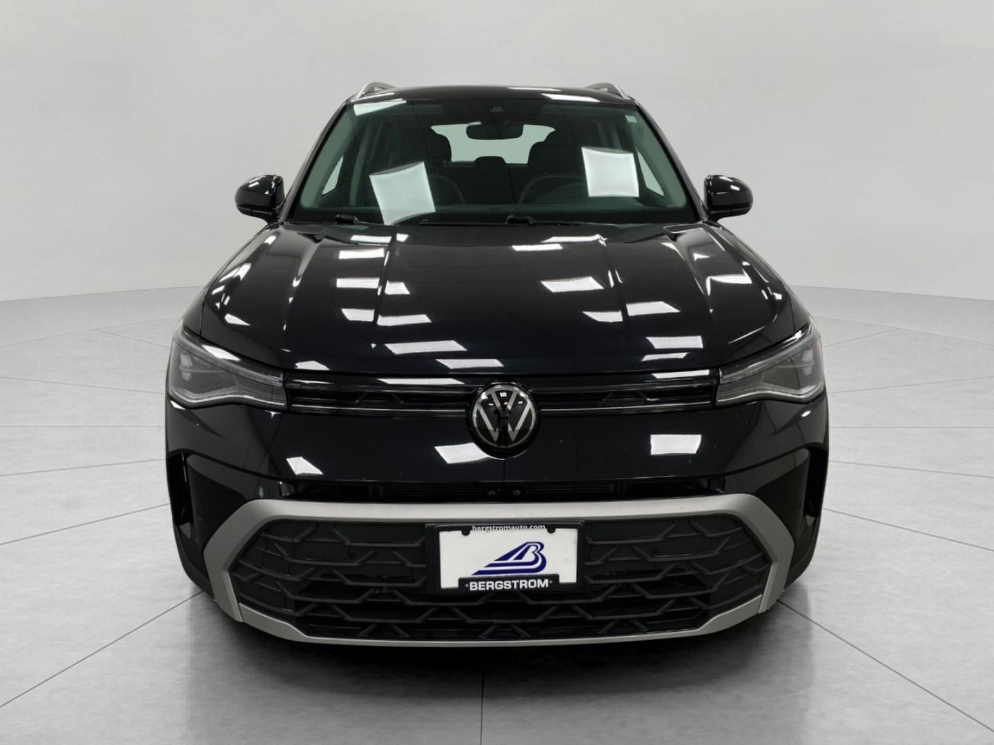 2025 Volkswagen Taos SE 4MOTION