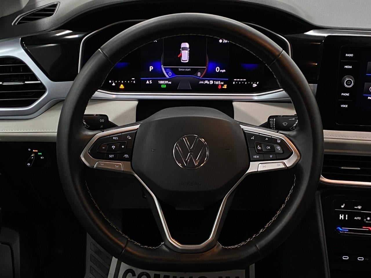 2025 Volkswagen Taos SE 4MOTION