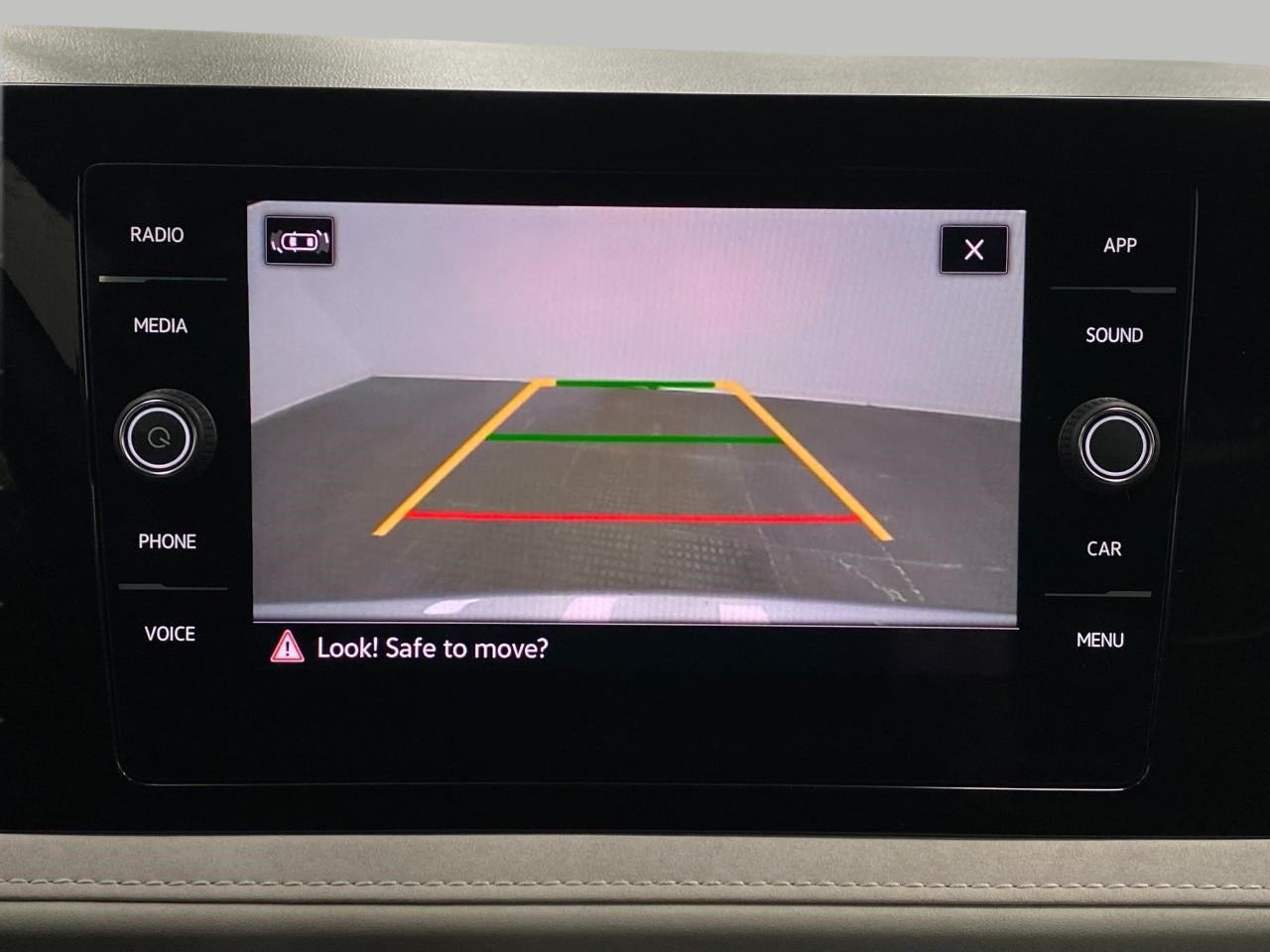 2025 Volkswagen Taos SE 4MOTION