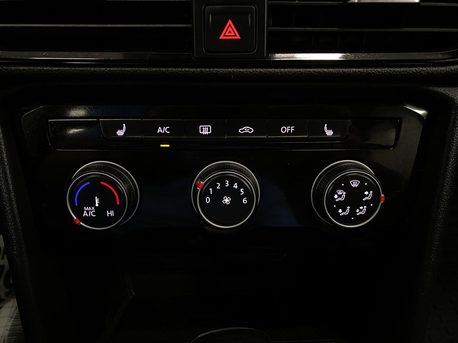 2023 Volkswagen Taos SE 4MOTION