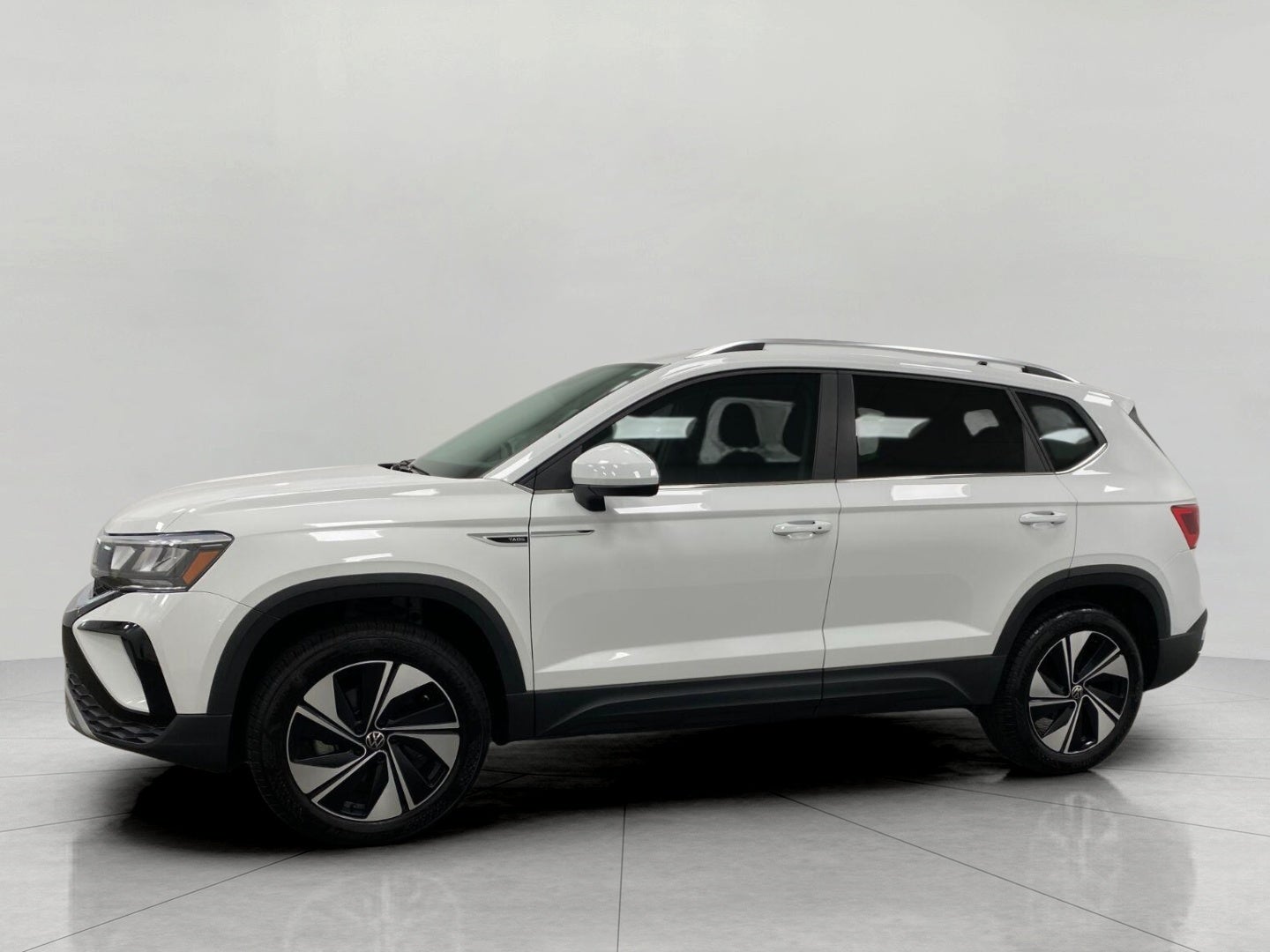 2023 Volkswagen Taos SE 4MOTION