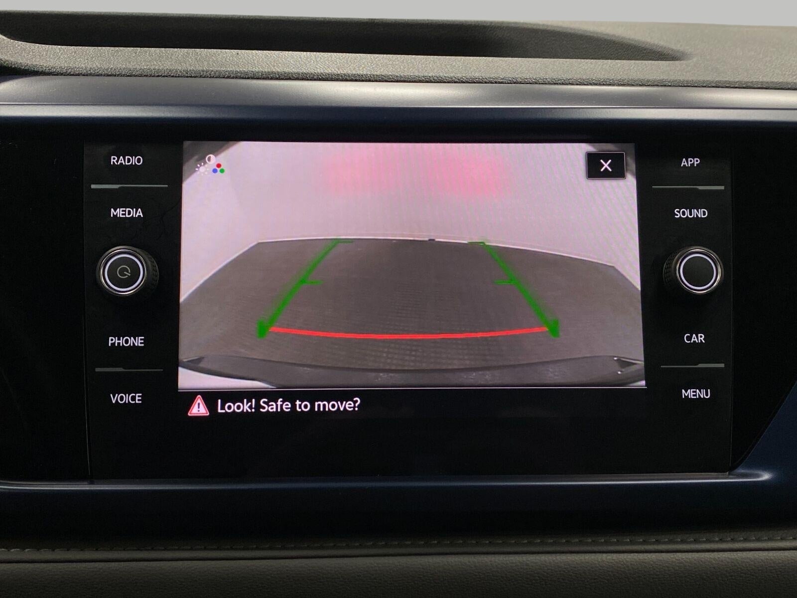 2024 Volkswagen Taos SE 4MOTION