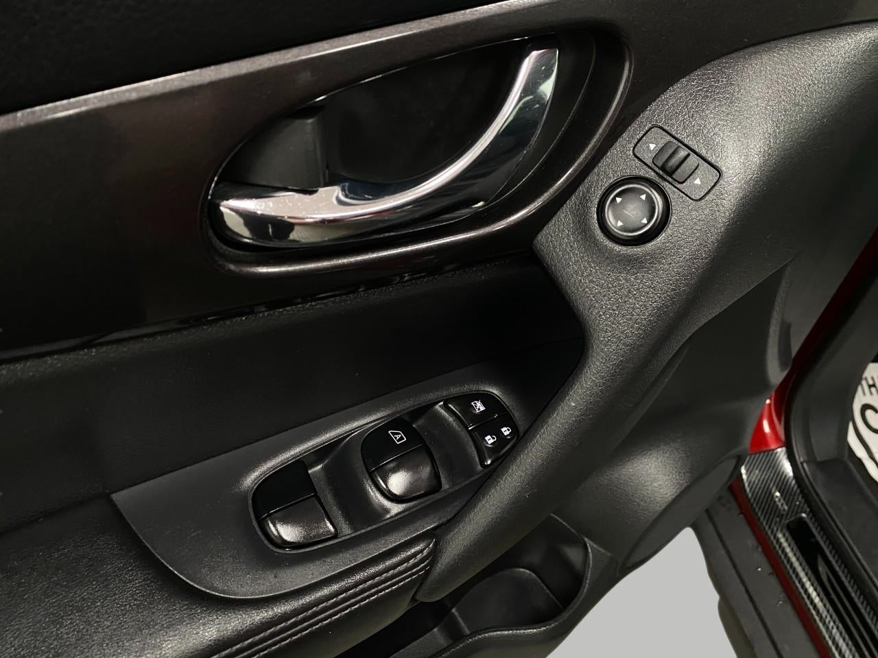 2018 Nissan Rogue AWD SV