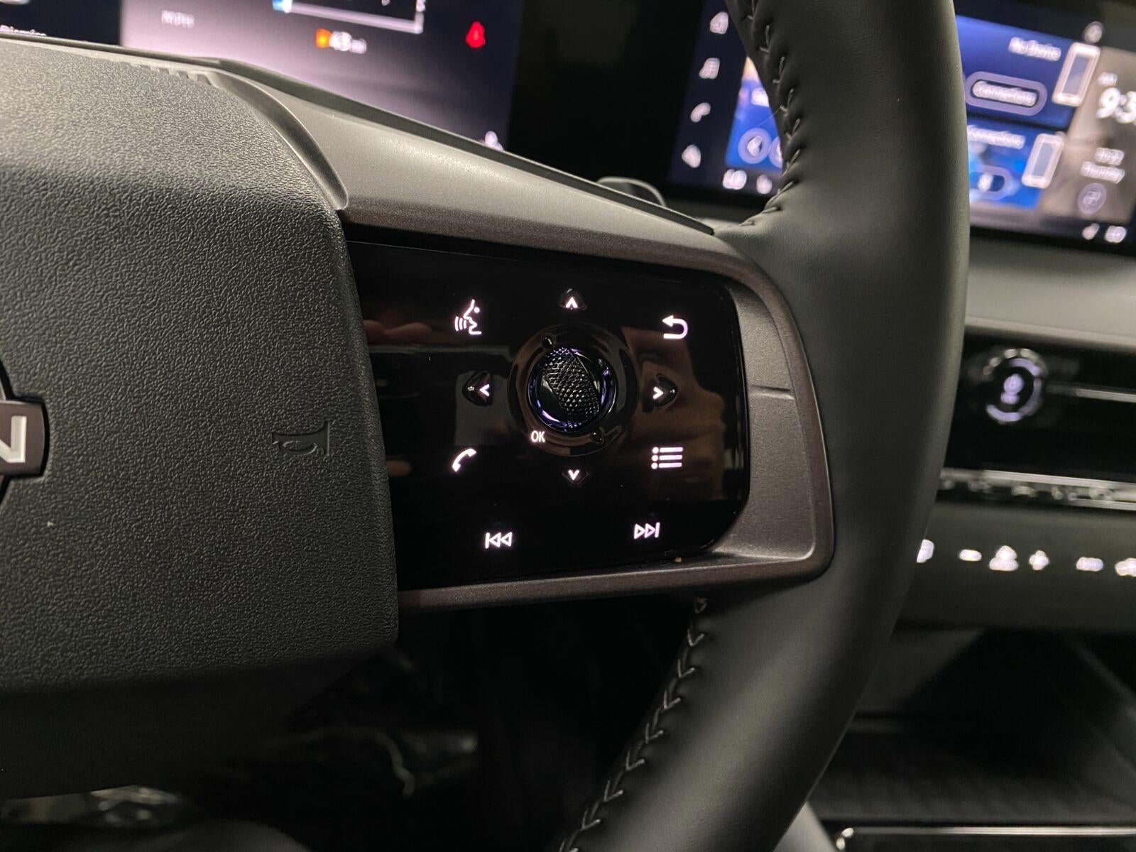 2025 Nissan Murano AWD SV